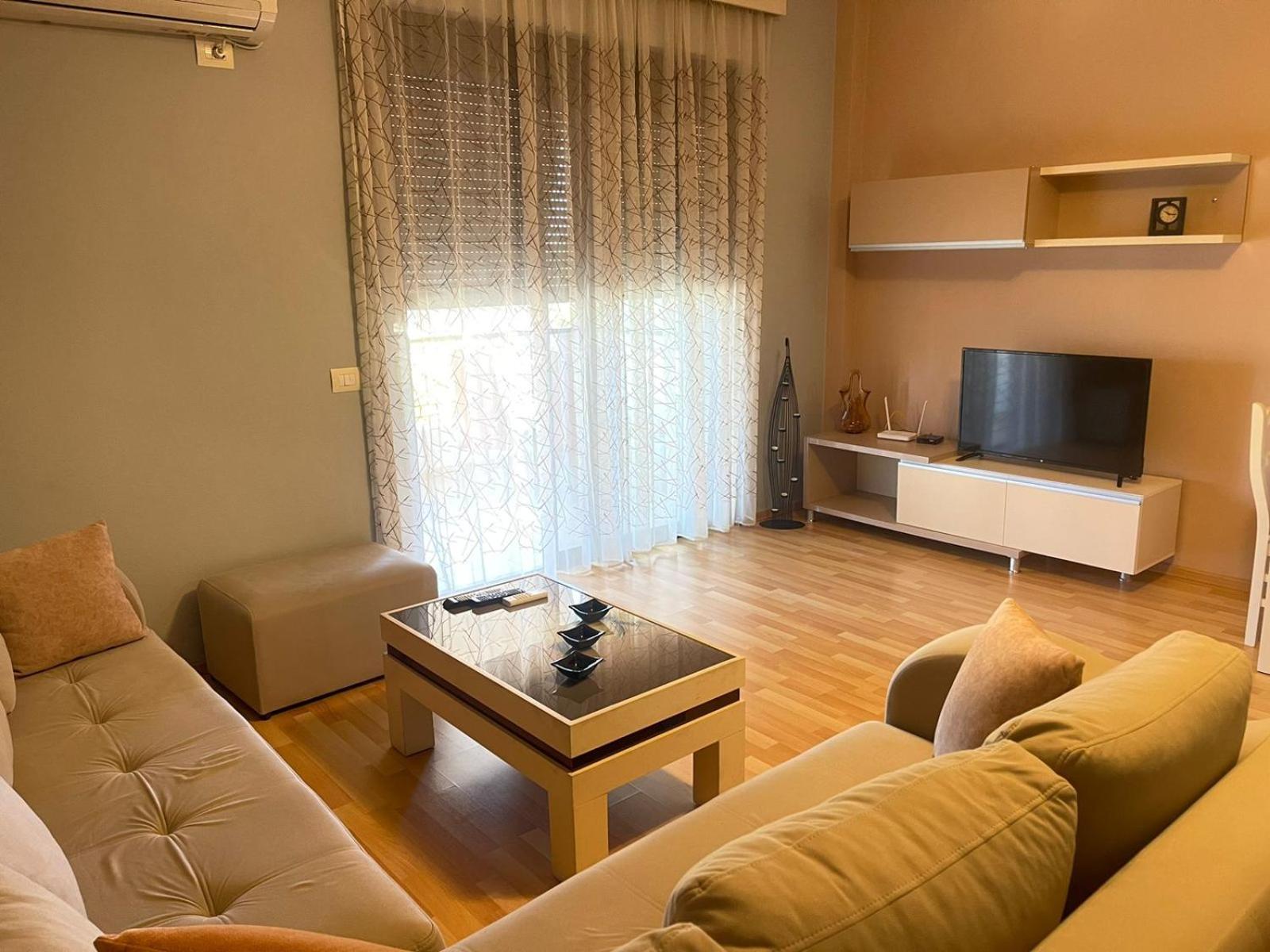 Xhemi'S Apartment Sarandë Eksteriør billede